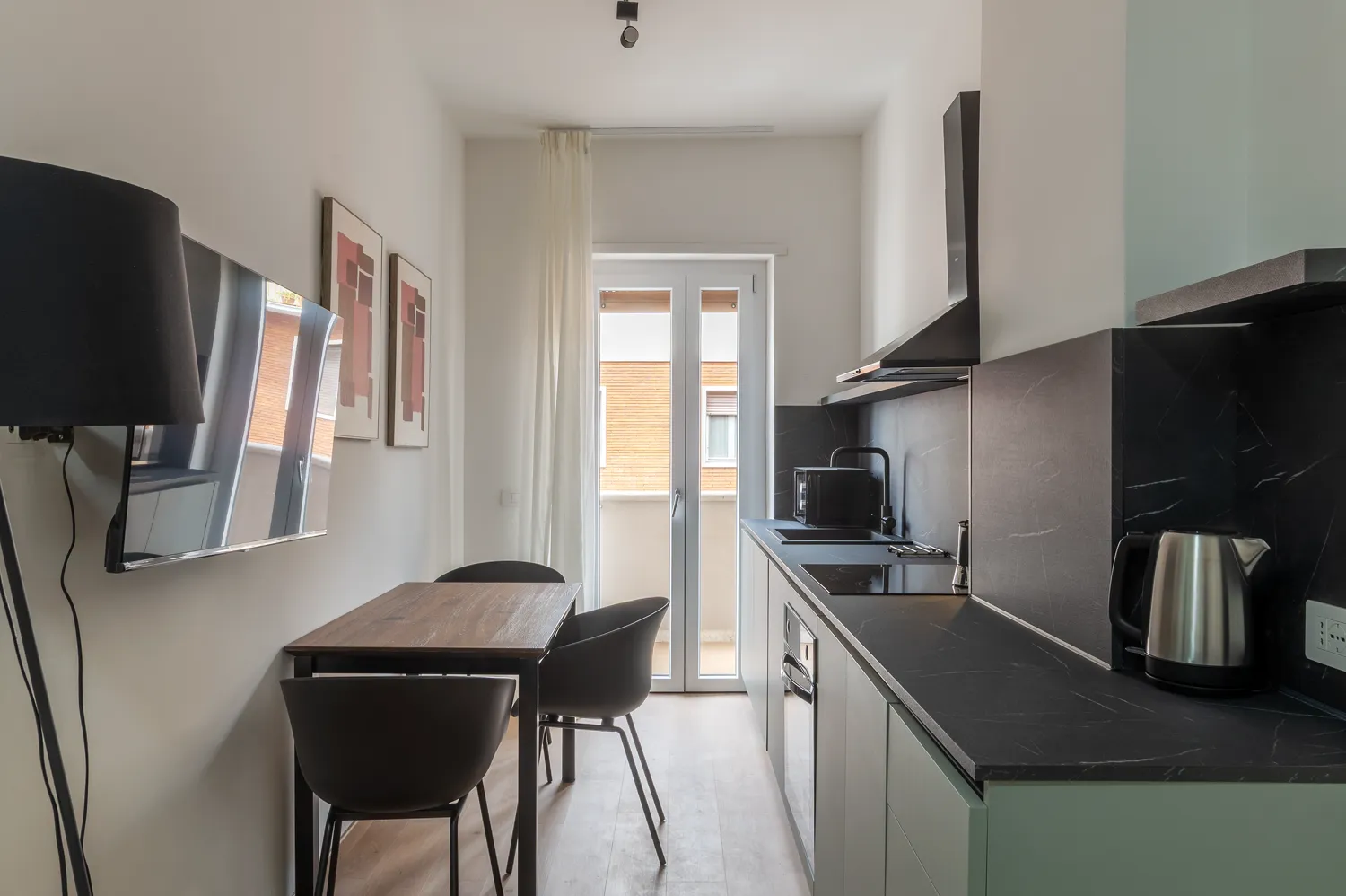 Stylish 2-Bedroom Apartment 2